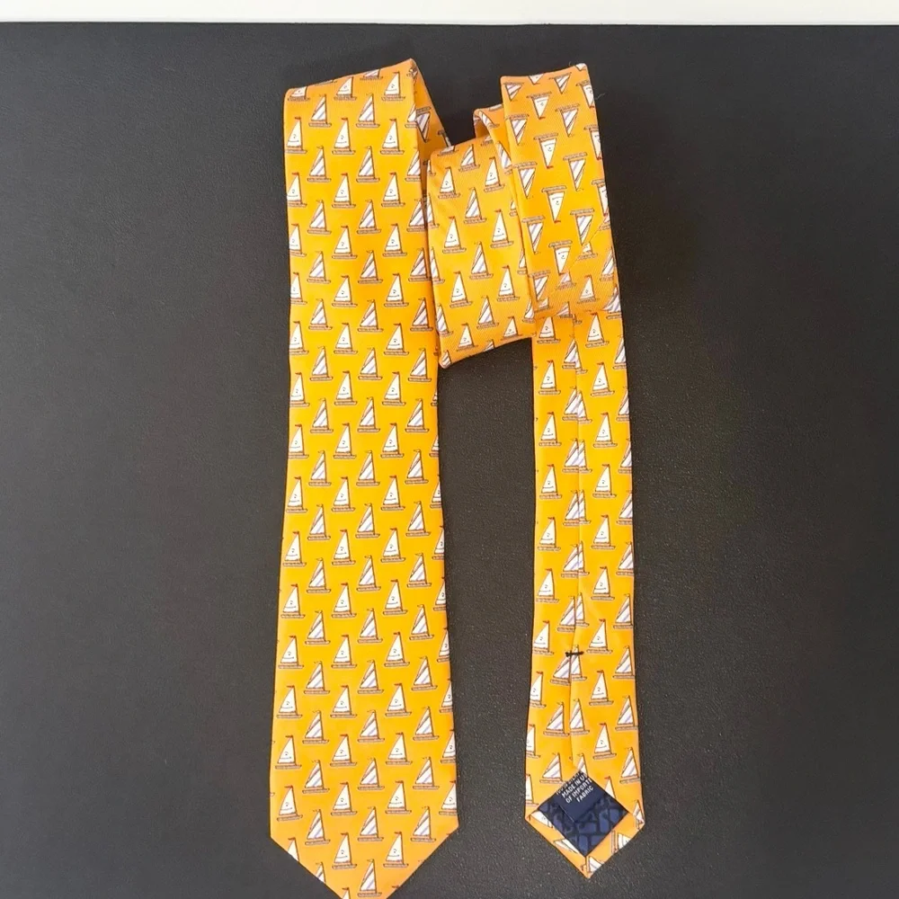 Vineyard Vines Boys Orange w/ White Sailboats 100% Silk Tie, W 2.75